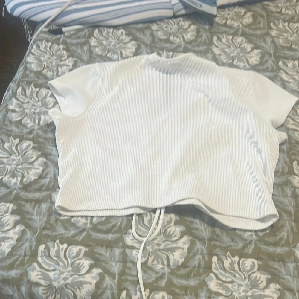 H&M White Ribbed Ruched V-Neck Top - Picture 3 of 3